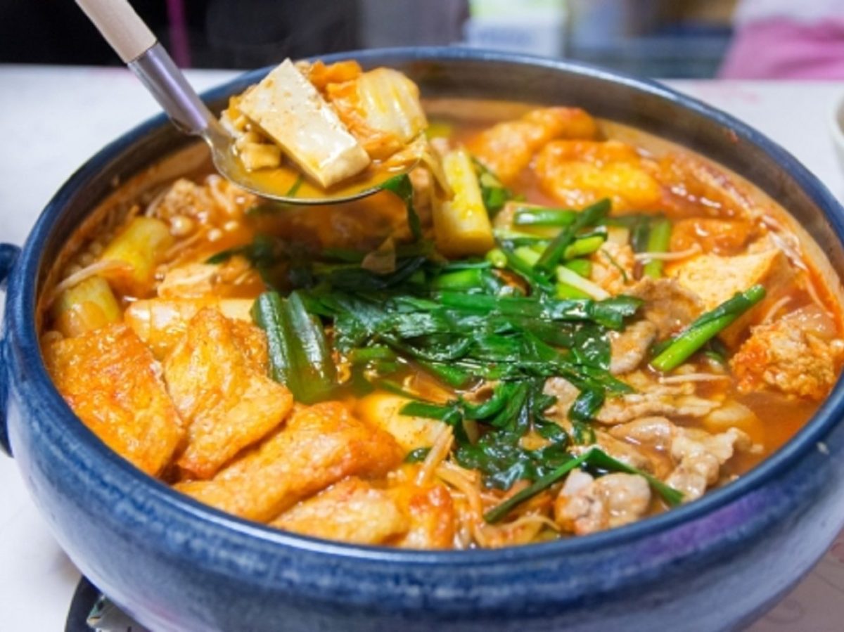 メレンゲの気持ち アンミカさん特製キムチ鍋の作り方 隠し味は韓国のあさり出汁ダシダ 美容法 3月30日 オーサムスタイル