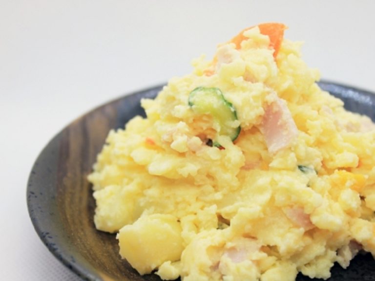 たっぷりベイクドポテトサラダのレシピ