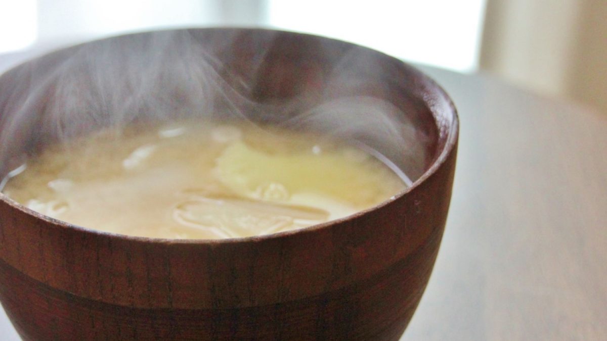 世界一受けたい授業の黒酢入り長芋のとろとろ味噌汁レシピ