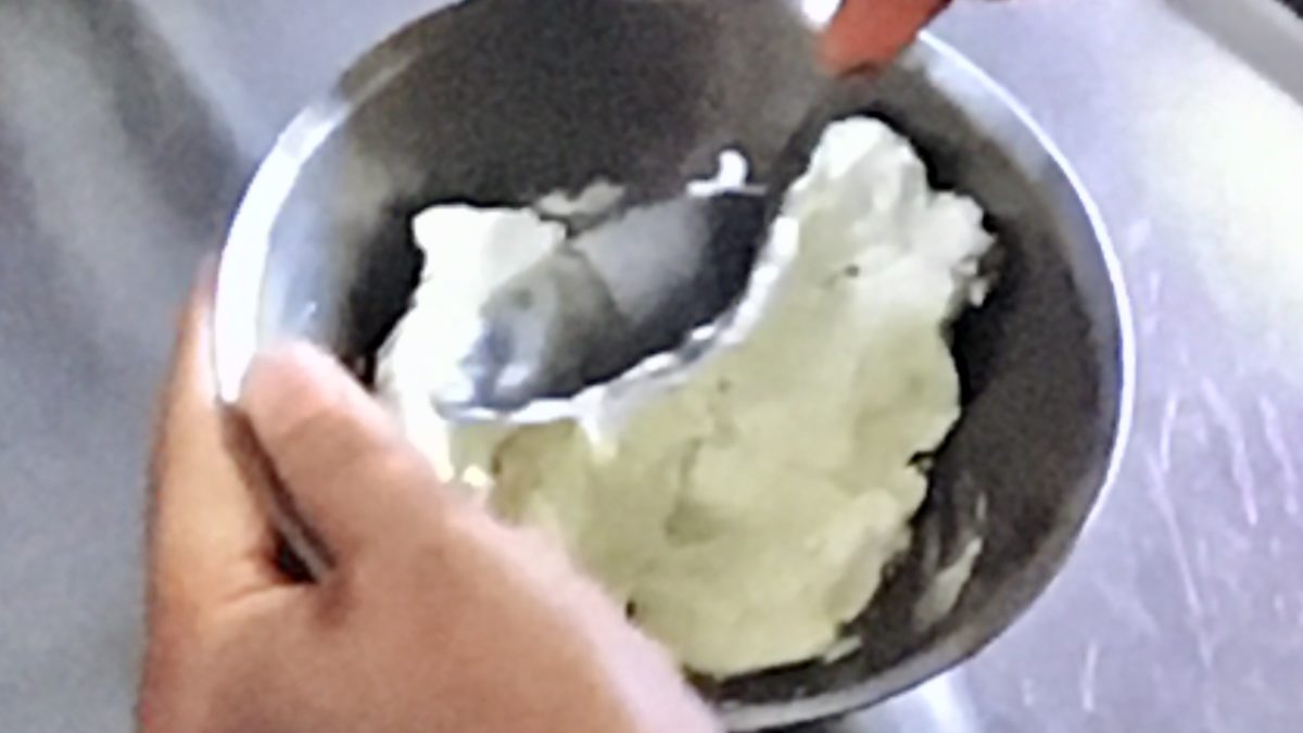 チーズケーキ風トーストの作り方（工程１）